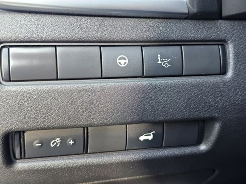 Used 2023 Nissan Rogue Platinum w/ Platinum Premium Package image 19