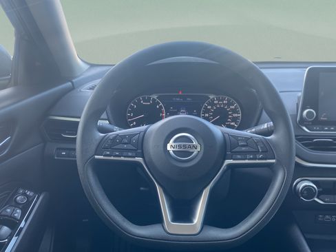 Used 2021 Nissan Altima 2.5 SV AWD/4WD image 18
