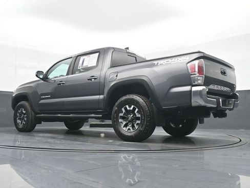 Used 2021 Toyota Tacoma TRD Off-Road image 18