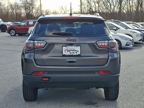 Used 2023 Jeep Compass Trailhawk image 5