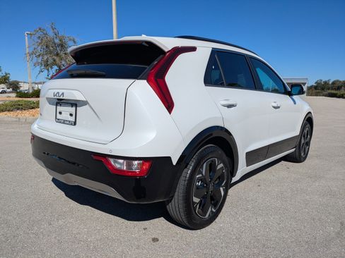 Certified 2025 Kia Niro Wind image 5