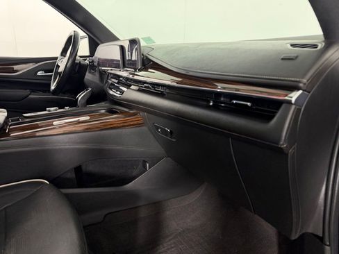 Used 2022 Cadillac Escalade ESV Premium Luxury w/ LPO, Floor Liner Package AWD/4WD image 34