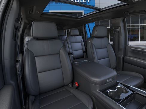 New 2026 Chevrolet Suburban RST w/ Comfort Package AWD/4WD image 16