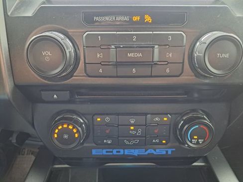 Used 2017 Ford F150 XLT w/ Equipment Group 302A Luxury image 27