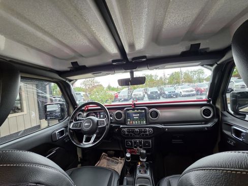 Used 2020 Jeep Gladiator Rubicon AWD/4WD image 23
