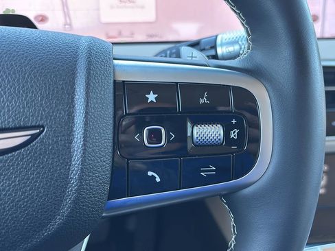 Used 2026 Genesis GV70 2.5T image 26