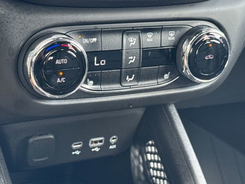 Used 2021 Chevrolet TrailBlazer ACTIV w/ Convenience Package image 21