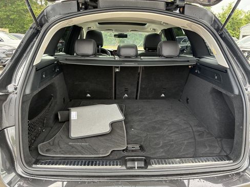 Certified 2021 Mercedes-Benz GLC 300 4MATIC w/ Premium Package image 21