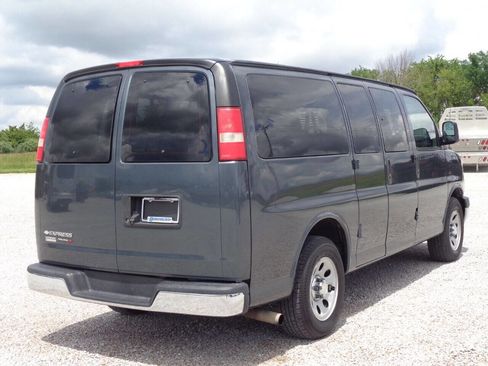 Used 2014 Chevrolet Express 1500 LT w/ LT Preferred Equipment Group image 7
