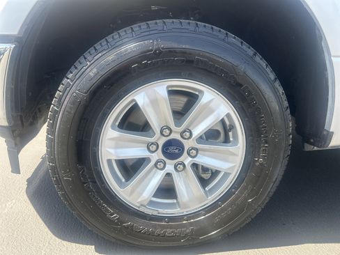 Certified 2019 Ford F150 XLT w/ Trailer Tow Package AWD/4WD image 11
