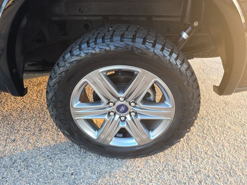 Used 2018 Ford F150 XLT w/ Equipment Group 302A Luxury image 35