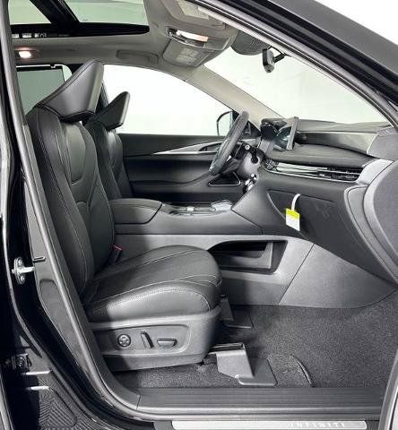 Certified 2026 INFINITI QX60 Luxe w/ Cargo Package FWD image 29