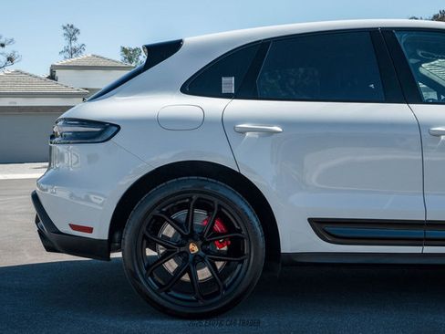 Used 2024 Porsche Macan GTS image 10