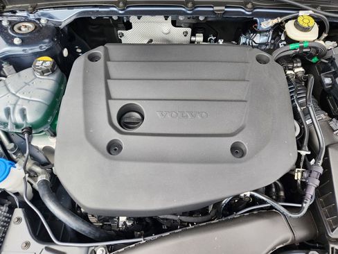New 2026 Volvo XC40 B5 Plus w/ Protection Package Premier AWD/4WD image 20