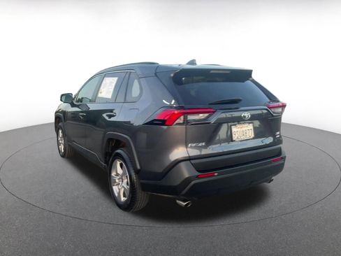 Used 2025 Toyota RAV4 XLE w/ Convenience Package image 11