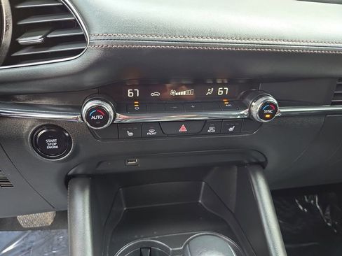 Used 2020 MAZDA MAZDA3 AWD Hatchback w/ Preferred Pkg image 16