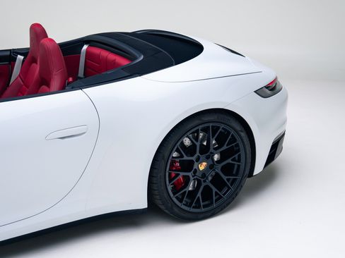 Used 2022 Porsche 911 Carrera 4 GTS image 17