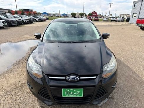 Used 2014 Ford Focus Titanium FWD image 4