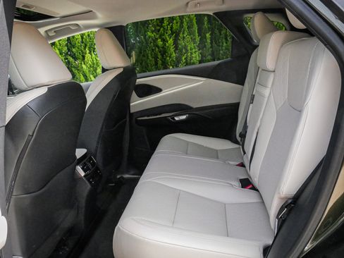 Used 2025 Lexus RX 350 Premium Plus w/ Convenience Package FWD image 30