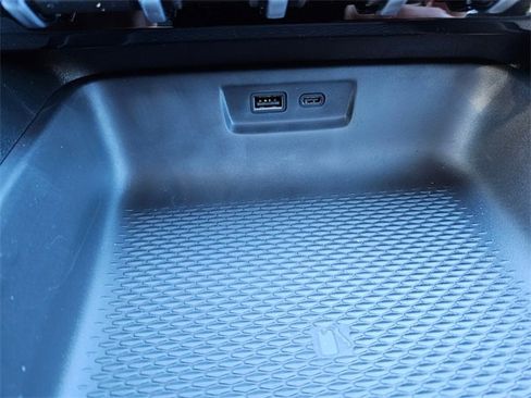 New 2026 GMC Terrain Denali w/ LPO, Black Badging Package image 25