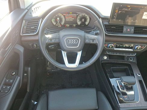 Certified 2024 Audi Q5 e Premium w/ Convenience Package image 21