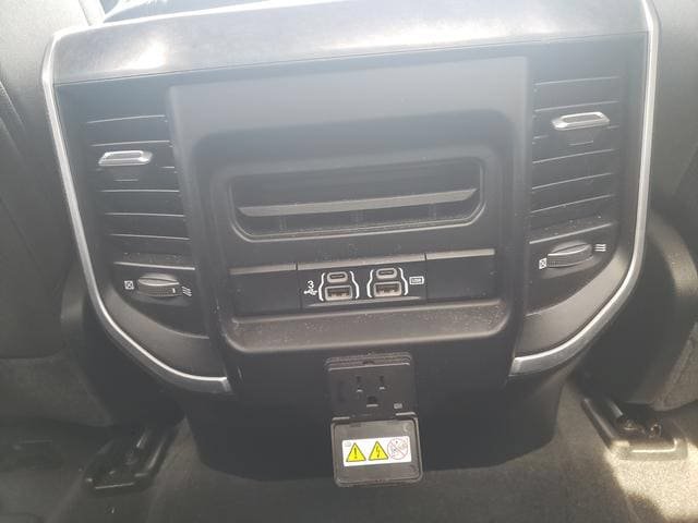 Used 2020 RAM 1500 Big Horn AWD/4WD image 13