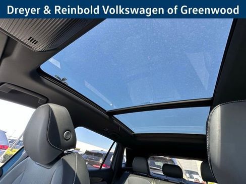 New 2026 Volkswagen Tiguan SE R-Line FWD image 22