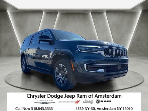 Used 2025 Jeep Wagoneer L 4WD image 1