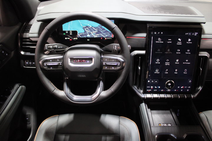 New 2026 GMC Acadia AT4 w/ Luxury Package AWD/4WD image 31