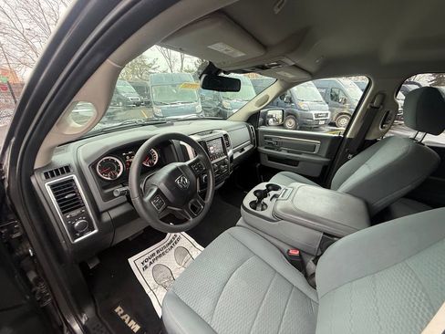 Used 2019 RAM 1500 Classic SLT image 10