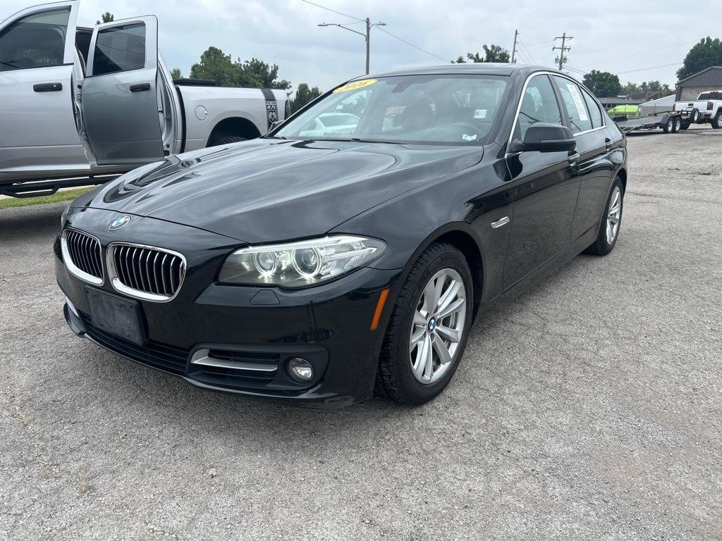Used 2016 BMW 528i xDrive Sedan AWD/4WD image 3
