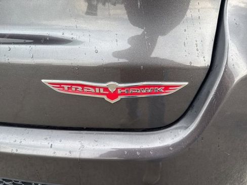 Used 2019 Jeep Compass Trailhawk AWD/4WD image 4