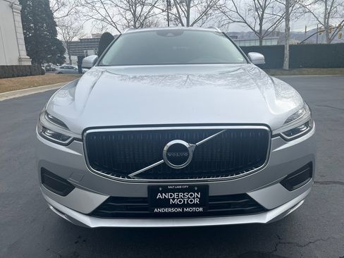 Used 2020 Volvo XC60 T6 Momentum image 4