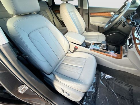 Certified 2023 Audi Q5 2.0T Premium image 28