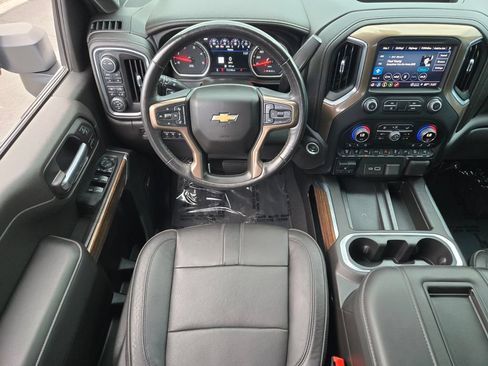 Used 2022 Chevrolet Silverado 2500 High Country w/ Z71 Off-Road Package AWD/4WD image 12