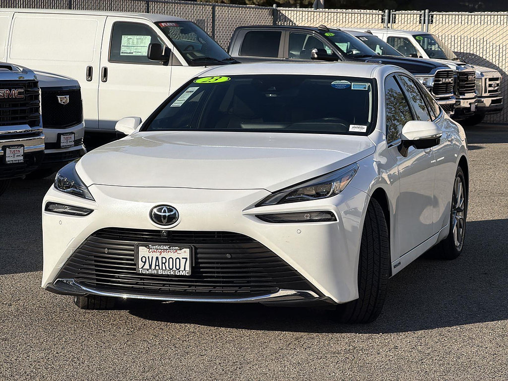 Used 2023 Toyota Mirai w/ Advanced Technology Package RWD image 3