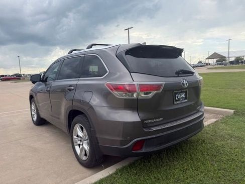 Used 2015 Toyota Highlander Limited FWD image 7