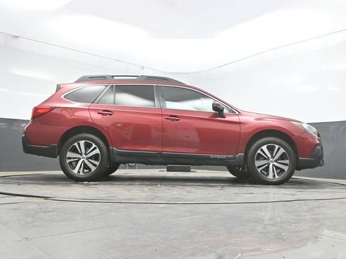 Used 2019 Subaru Outback 2.5i Limited AWD/4WD image 33