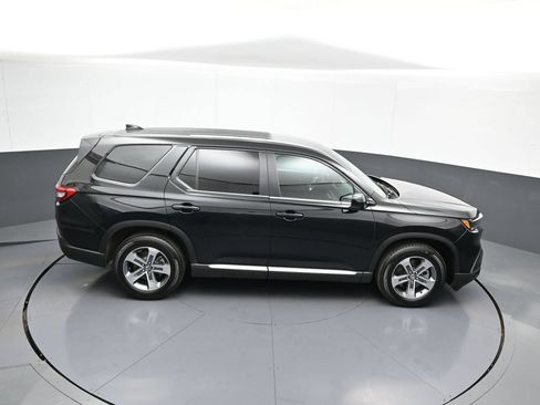 Certified 2025 Honda Pilot EX-L image 38