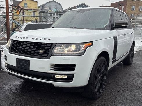 Used 2015 Land Rover Range Rover Supercharged image 2