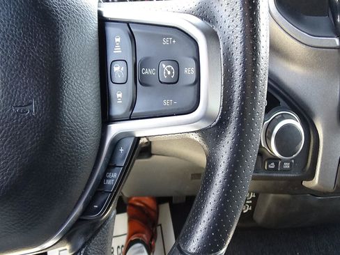 Used 2025 RAM 1500 Warlock AWD/4WD image 22