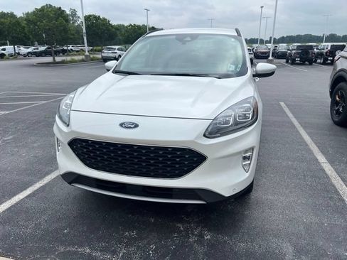 Used 2020 Ford Escape Titanium AWD/4WD image 3
