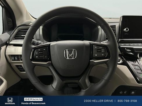 New 2026 Honda Odyssey Touring image 11