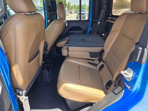 Used 2021 Jeep Gladiator Overland w/ Popular Equipment Package AWD/4WD image 7