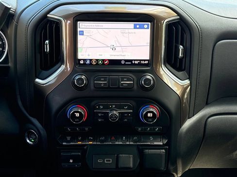 Used 2020 Chevrolet Silverado 2500 High Country w/ Z71 Off-Road Package AWD/4WD image 15