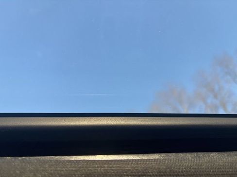 Used 2019 Jeep Grand Cherokee Limited image 17