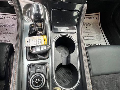 Used 2023 Nissan Maxima SR w/ Sport Mat Group FWD image 15