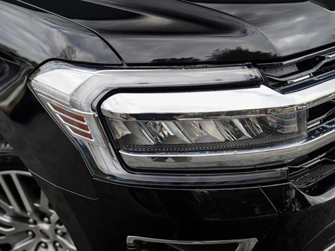 Used 2022 Ford Expedition Max Limited image 7