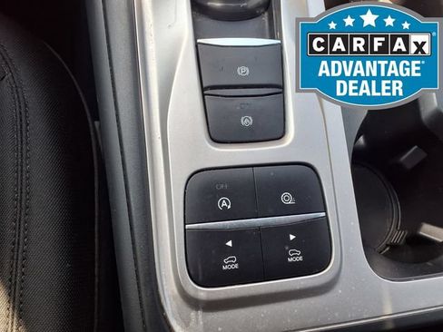 Used 2020 Ford Explorer XLT RWD image 12