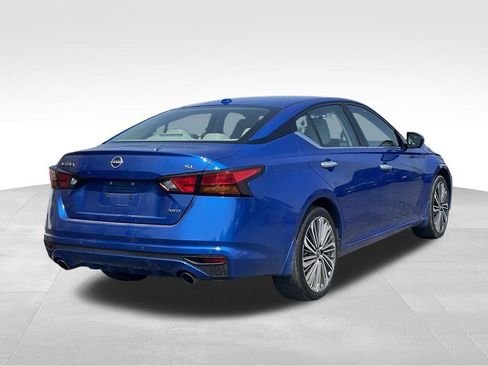 Certified 2025 Nissan Altima 2.5 SL AWD/4WD image 4